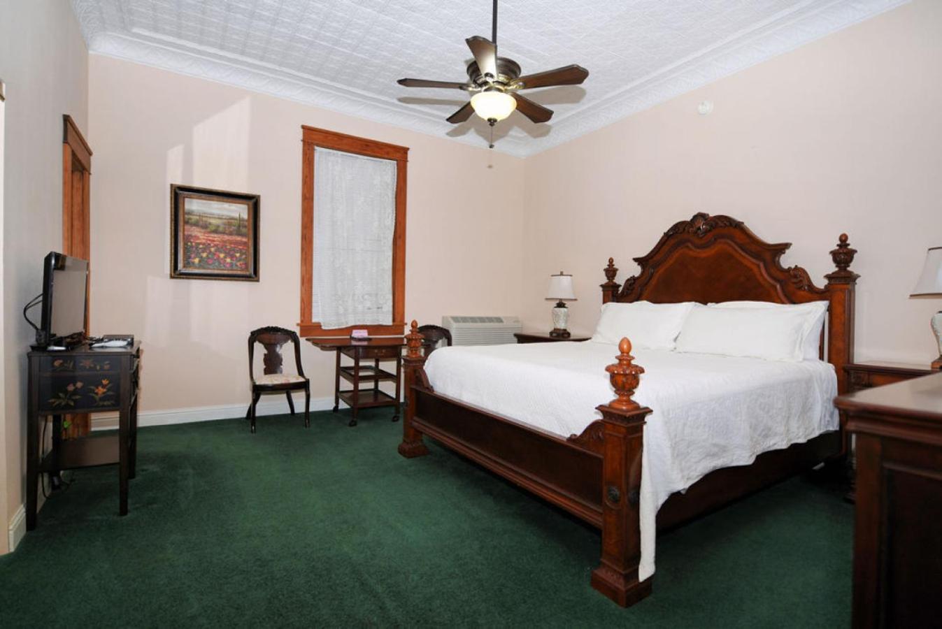 The Eastland Historic Hotel- Imperial Room Екстериор снимка